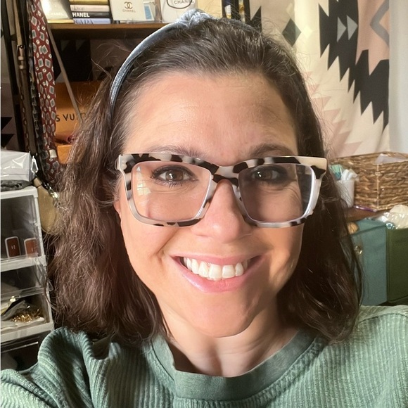 💕 Live Show! Share & Shop! 💕@annas_lux Like to be notified when I go live! 💕 - Picture 4 of 16